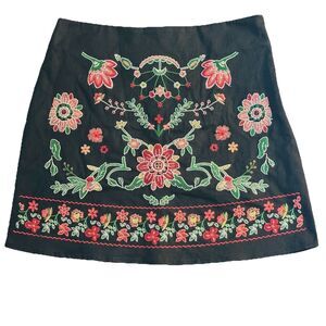 Francesca's Mi Ami Black Floral Mini Skirt Medium Embroidered Boho Folk 70s